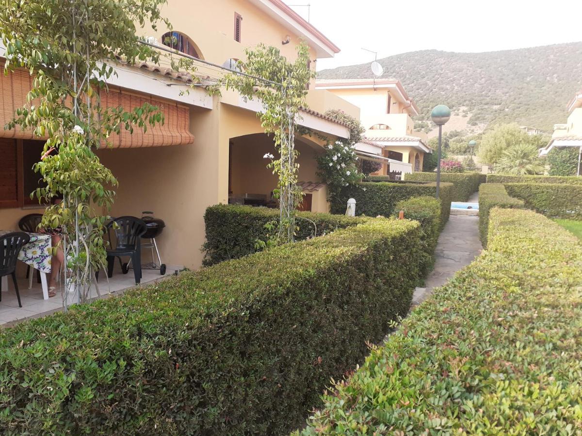 Villa Su Due Livelli Super Accessoriata Sant'Anna Arresi Exterior photo
