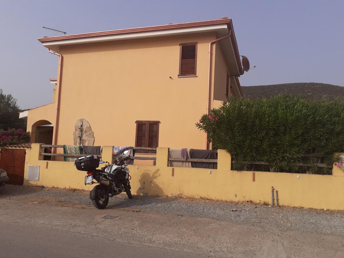 Villa Su Due Livelli Super Accessoriata Sant'Anna Arresi Exterior photo