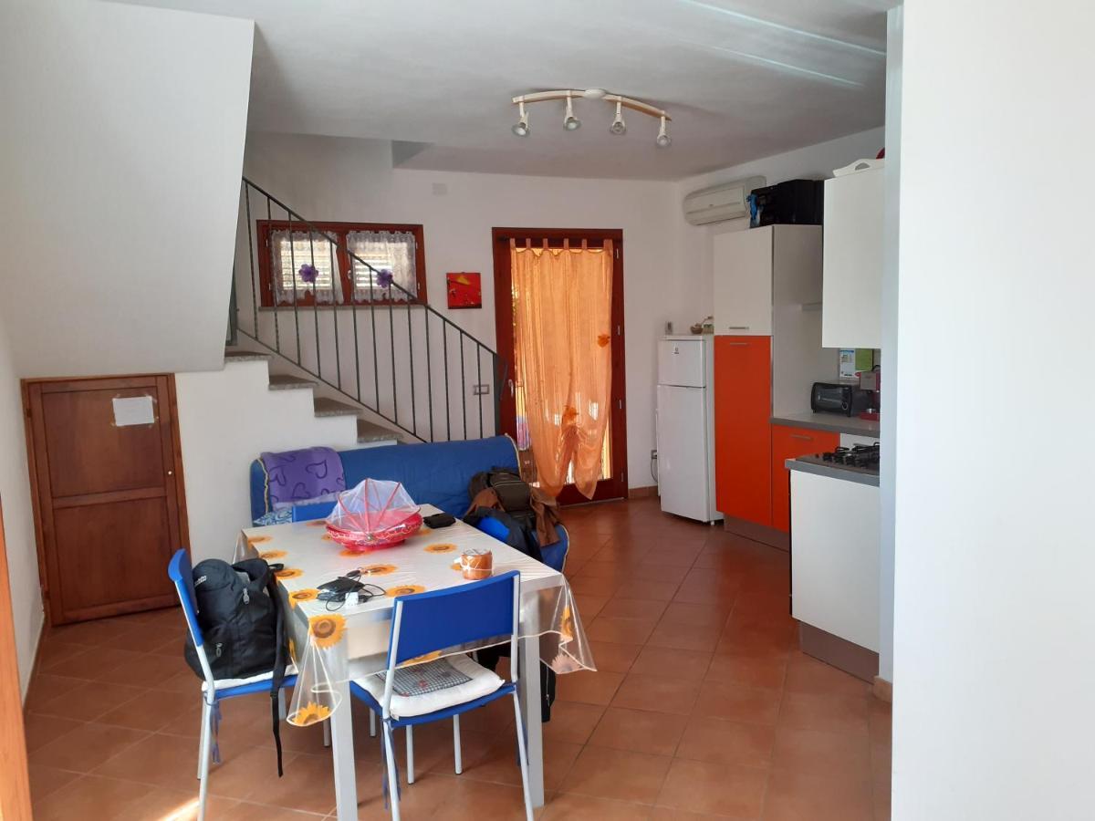 Villa Su Due Livelli Super Accessoriata Sant'Anna Arresi Exterior photo