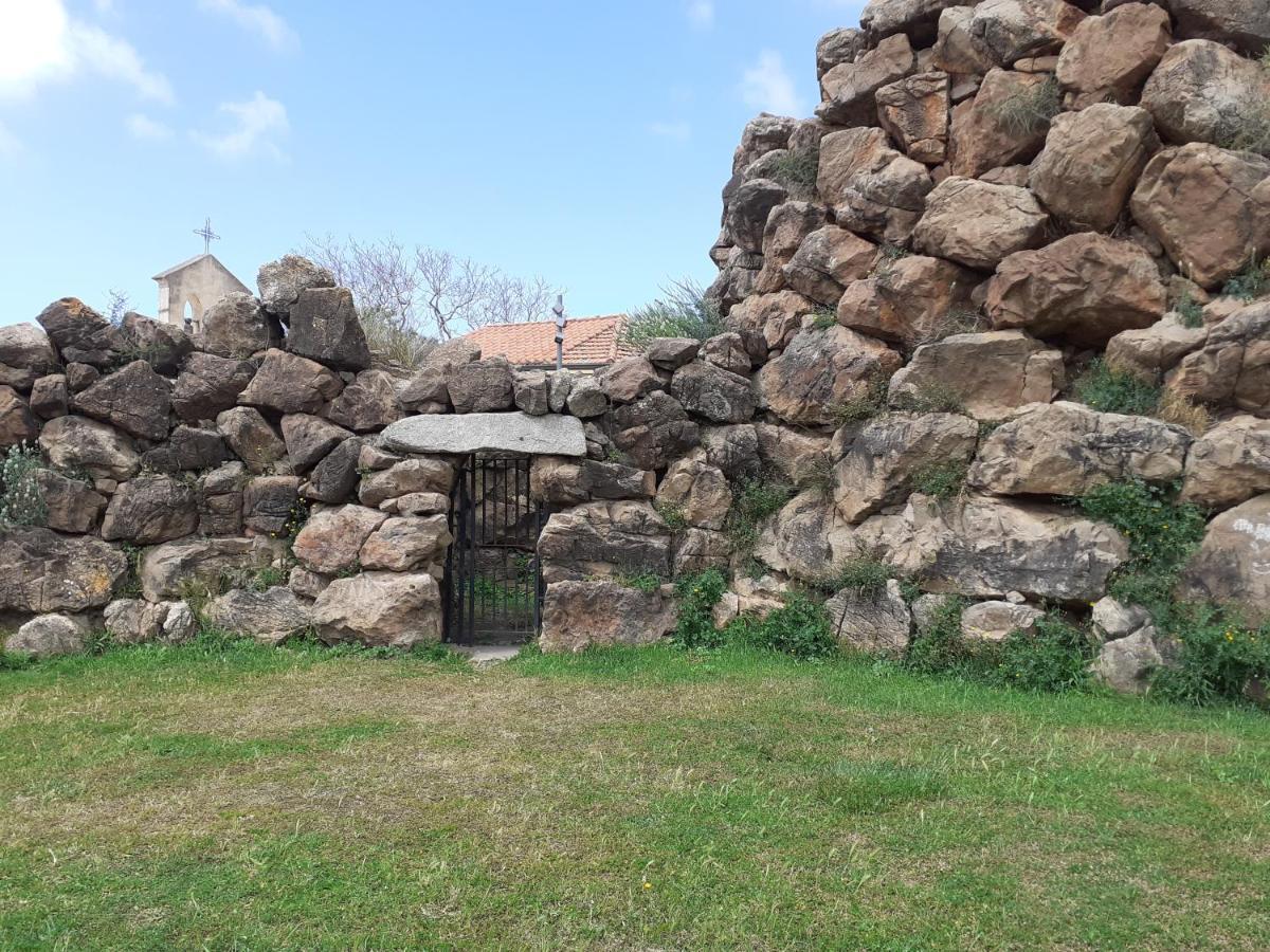 Villa Su Due Livelli Super Accessoriata Sant'Anna Arresi Exterior photo